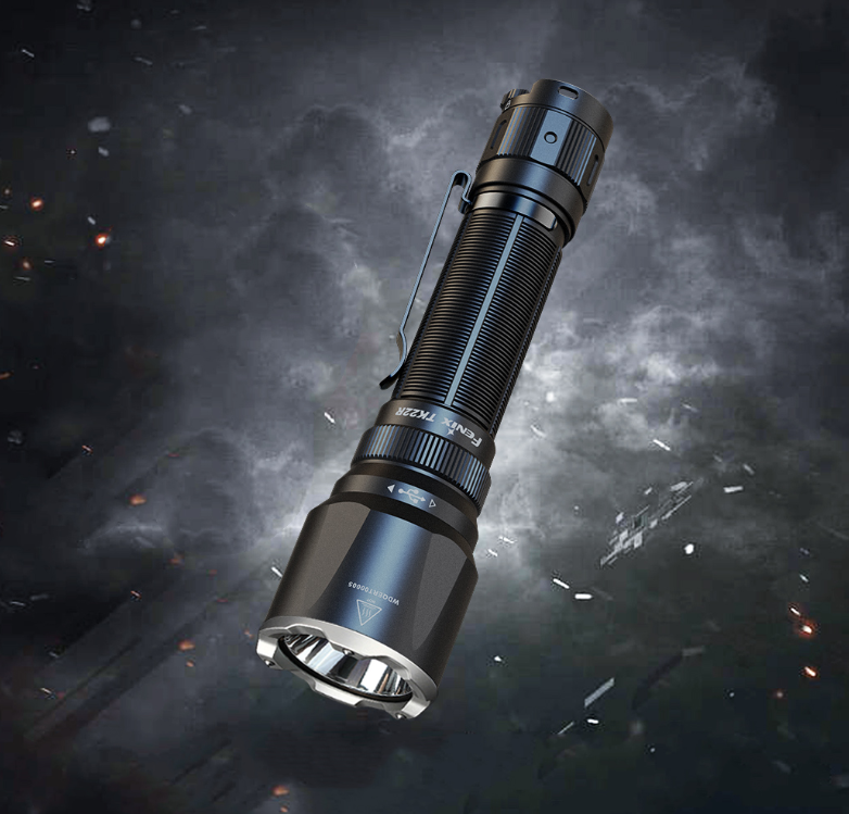 灵感拨动、克敌制胜–战术勤务手电Fenix TK22R Feature Image